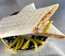 Шаурма с курицей острая