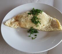 Омлет с сыром и ветчиной