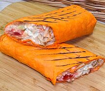 Мини-шаурма с курицей в сырном лаваше