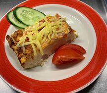 Омлет, запечённый с ветчиной и овощами