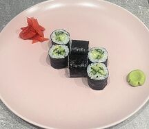 Маки с огурцом