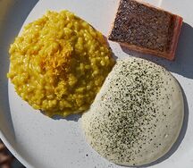 Лимонное ризотто, лосось, мусс из пармезана