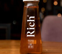 Rich яблоко