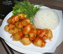 Рис с кисло-сладкой курицей