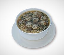 Вермишель с куриным супом и фрикадельками