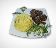 Смешанный рис с шариком говядины