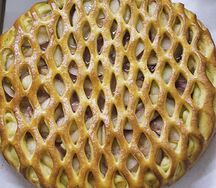 Пирог с персиками и творожком