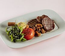 Медальоны под сливочным соусом