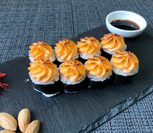 Запеченный с окунем и креветкой