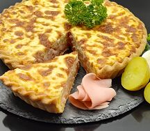 Пирог с ветчиной и сыром