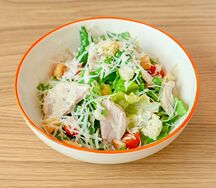 Салат Цезарь, куриная грудка