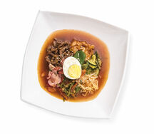 Куксу с телятиной и овощами холодный