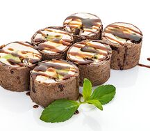 Сладкий ролл с какао