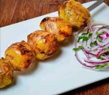 Картофель в сеточке, запечённый на мангале