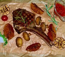 Антрекот из говядины на гриле с запеченными овощами