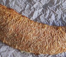 Хачапури с хрустящей пармезановой корочкой и сыром