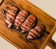 Мидии и лава-соус