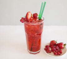 Лимонад домашний ягодный