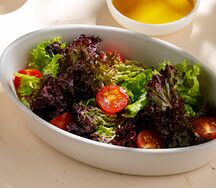 Микс-салат с черри 