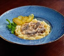 Бефстроганов из говядины с картофельным пюре