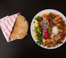 Шаверма на тарелке