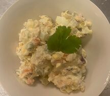 Салат с горбушей