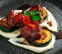 Свиная вырезка с пюре из сельдерея