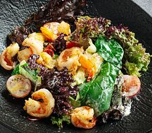 Салат с креветками