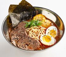 Суп Рамен с рулетом из говядины