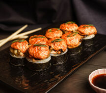 Запеченный ролл с мидиями