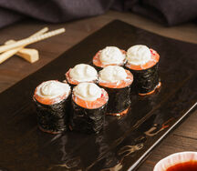 Ролл Нежный лосось