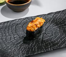 Запеченные суши с угрем