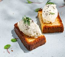 Бриошь с муссом из судака