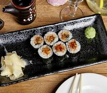 Ролл с угрем