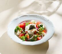 Салат с томатами и мацони