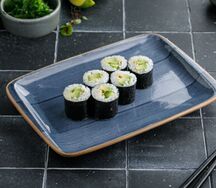 Ролл с авокадо