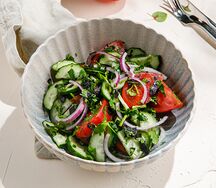 Овощной салат по-грузински со специями