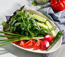 Сезонные овощи и зелень