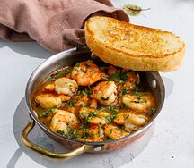 Креветки в чесночном соусе