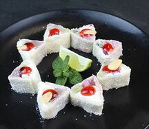 Марципановый ролл