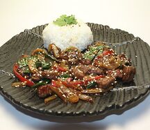 Говядина в перечном соусе