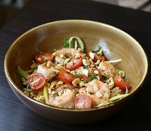 Салат с креветками в тайском стиле