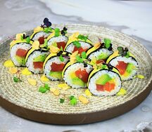 Ролл с лососем и тунцом