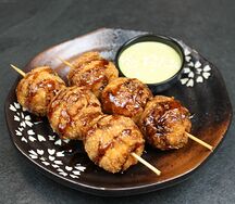 Куриные шашлычки в сухарях панко