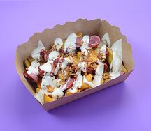 Картофельный бокс с колбасками