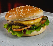 Большой классический гамбургер