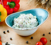 Салат Оливье с ветчиной