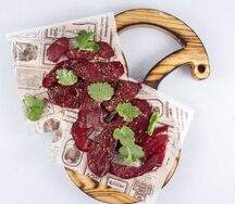 Сырокопченая оленина