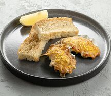 Запеченная импортная устрица под трюфельным соусом