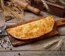 Чебурек со свининой и говядиной